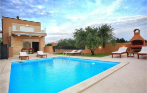 Villa LT Nin